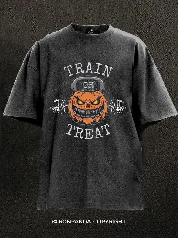 T-Shirt-College-TRAIN OR TREAT Washed Gym Shirt