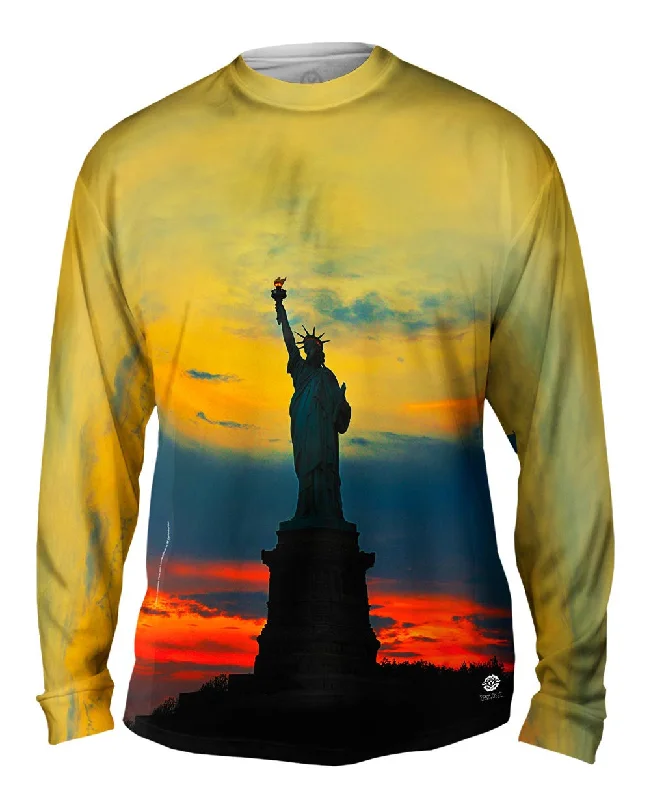 Long-Sleeve-White-Statue Of Liberty Golden Sunset