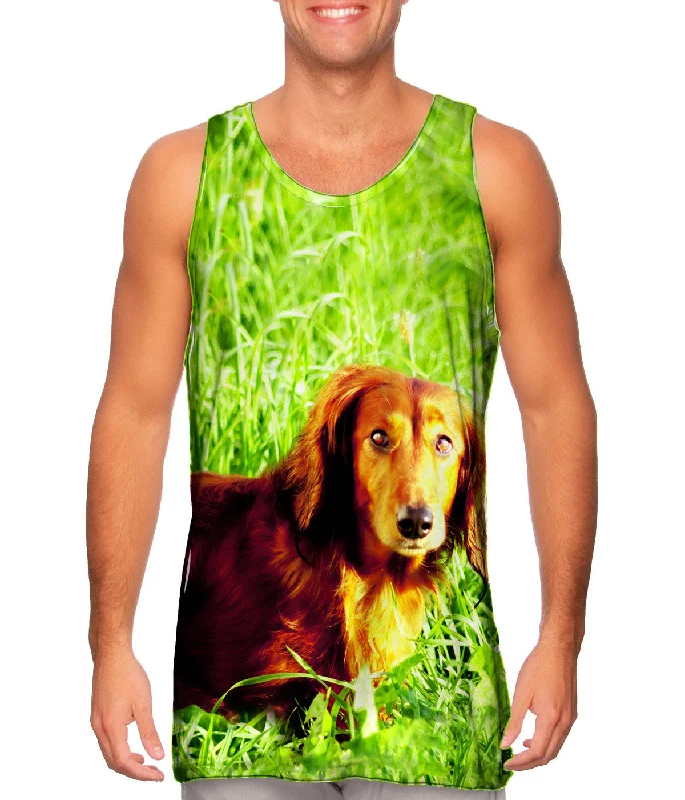 Tank-Top-Mock-Neck-Dachshund In Grass